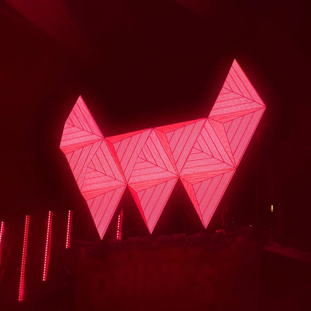Pantalla LED triangular