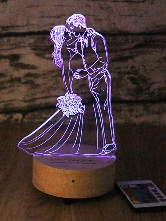 Centro de mesa personalizado fabricados con aclilico marcados en laser y luces led RGB, ideal para resaltar el eventos.