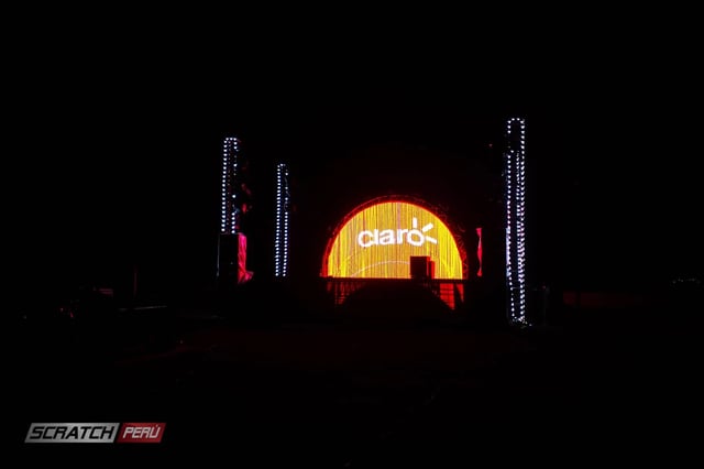 Pantalla led de tubos led para evento de claro en miraflores