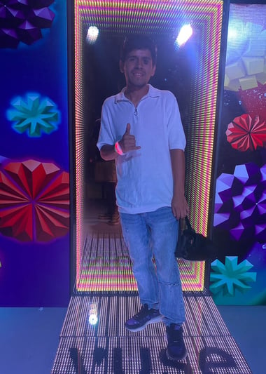 Espejo Infinito con Luces LED es una herramienta impresionante para cualquier evento o activación de marca