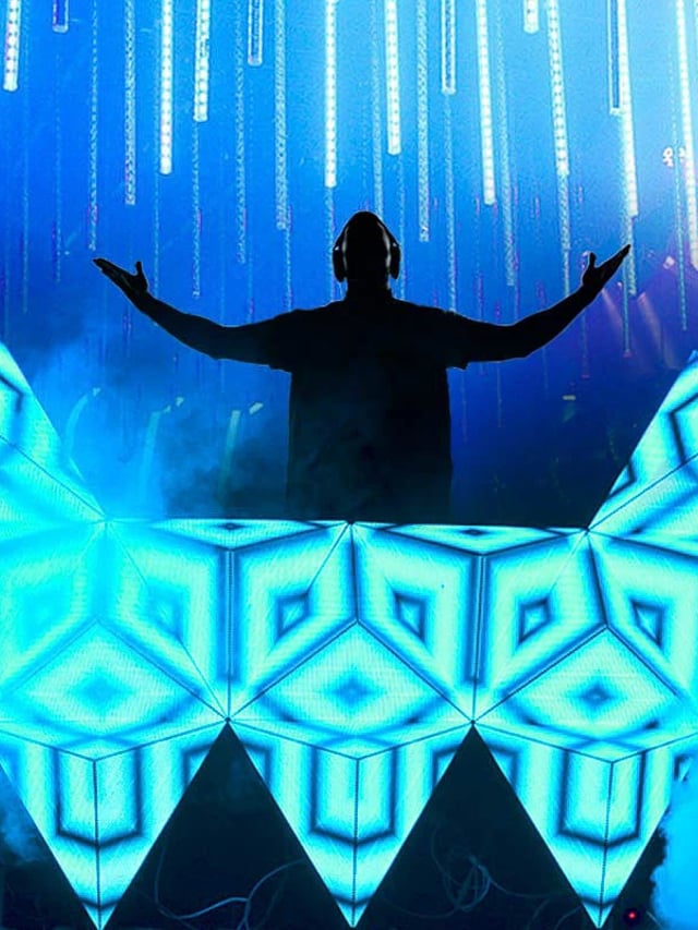 Pantallas triangulares para dj, que reproducen videos de manera online