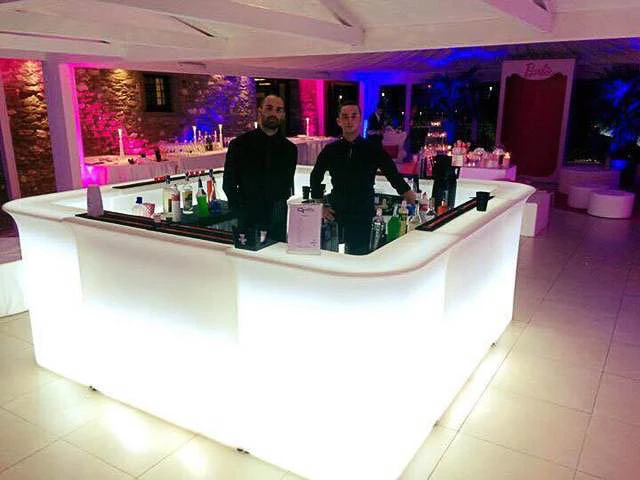 Barra coctel led para eventos, de colores rgb y efectos controlables
