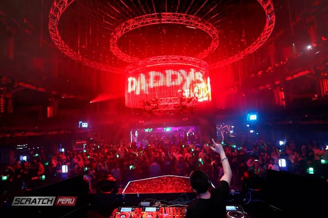 Lampara gigante para discoteca