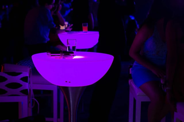 Mesa alta led para eventos, mesa alta led rgb