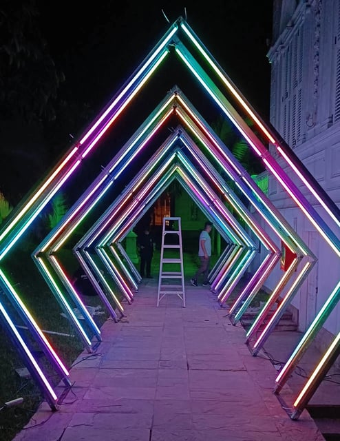 Túnel diamante pixel led RGB, ideal para ingresos de eventos sociales