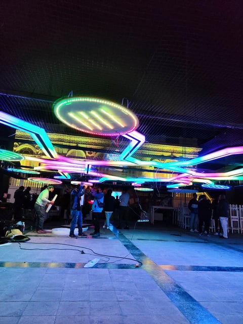Instalacion y programacion de circuito led hecho en acrilico