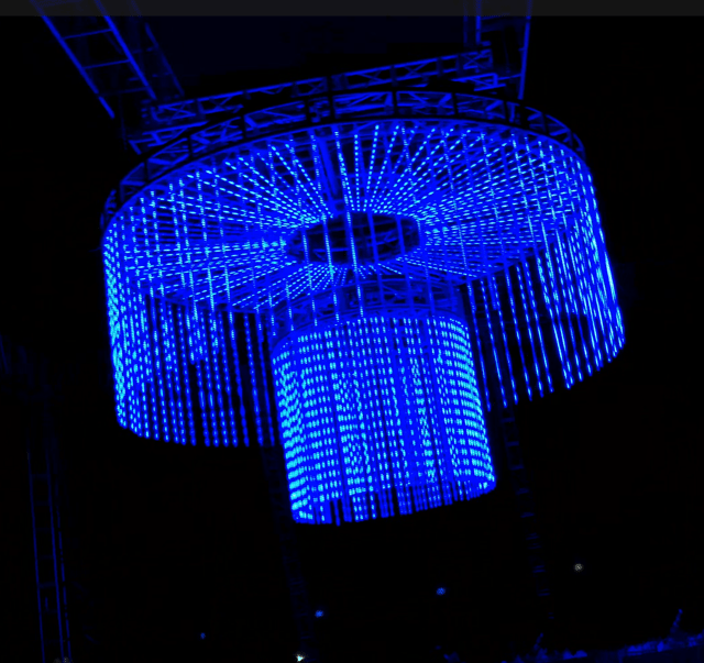 Lamparas centrales de tubos led controladas con madrix