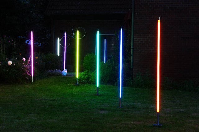Tubos pixel led RGB 360 verticales controlados con madrix 5