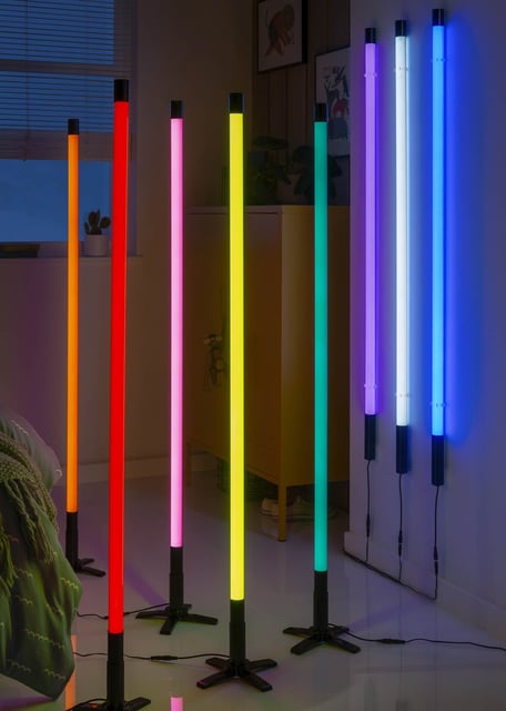 Tubos pixel led RGB 360 verticales controlados con madrix 5
