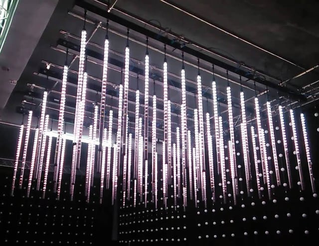Lamparas centrales de tubos led controladas con madrix
