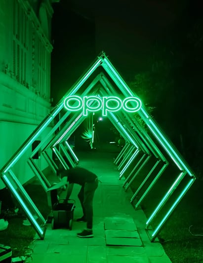 Túnel diamante de led RGB usado en el evento de oppo en peru, marca de celulares de gama