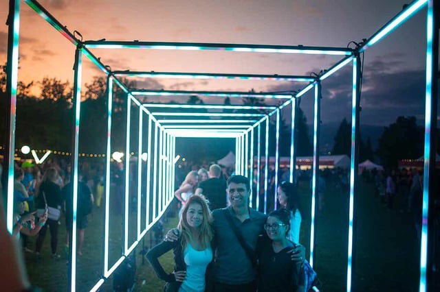 Tunel led cuadrado para ingresos de eventos y ferias