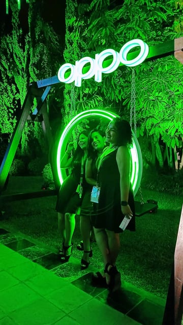 Columpio Neón led verde scratch peru