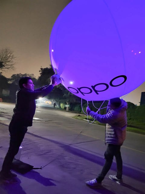 Globo led luminoso de colore morado