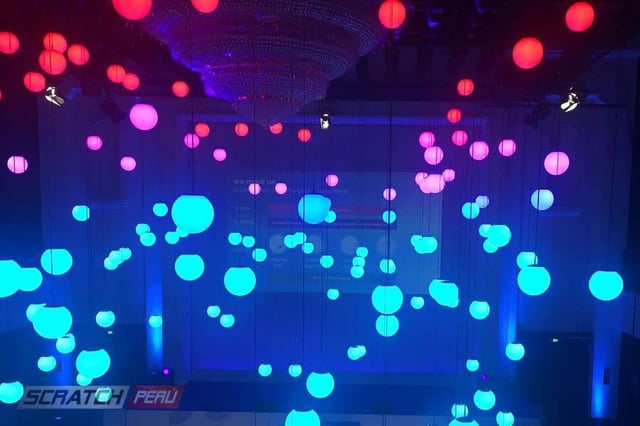 Kinetic lights, luces cineticas, luces con movimientos para eventos