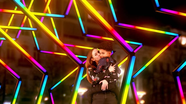 Estrella de colores RGB para ingreso a eventos, controladas en tiempo real