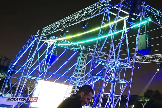 Tubos neon led en el evento de RPP aniversario peru