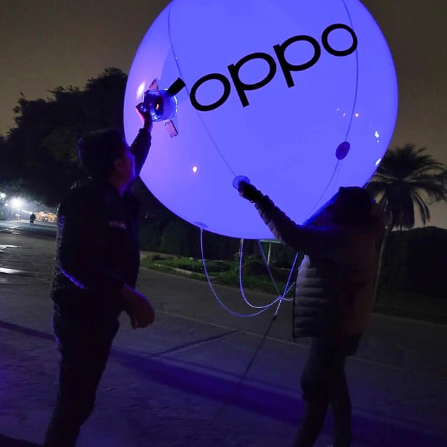 Globo led luminoso de colore morado