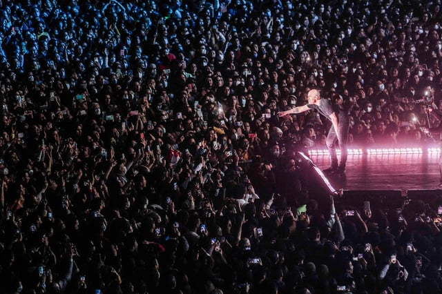 Mas de 50.000 personas en el estadio nacional