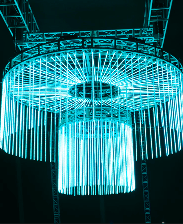 Lamparas centrales de tubos led controladas con madrix