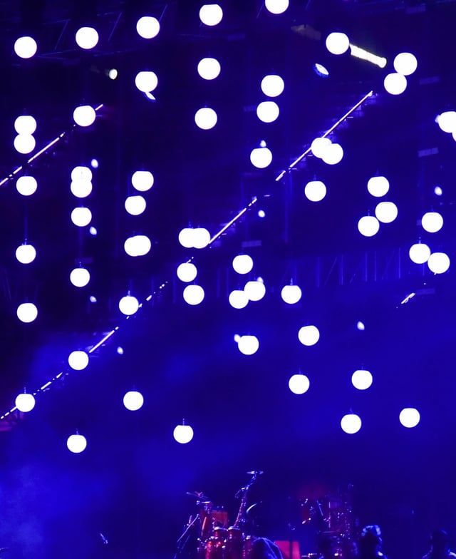 Esferas cineticas led RGB en azul